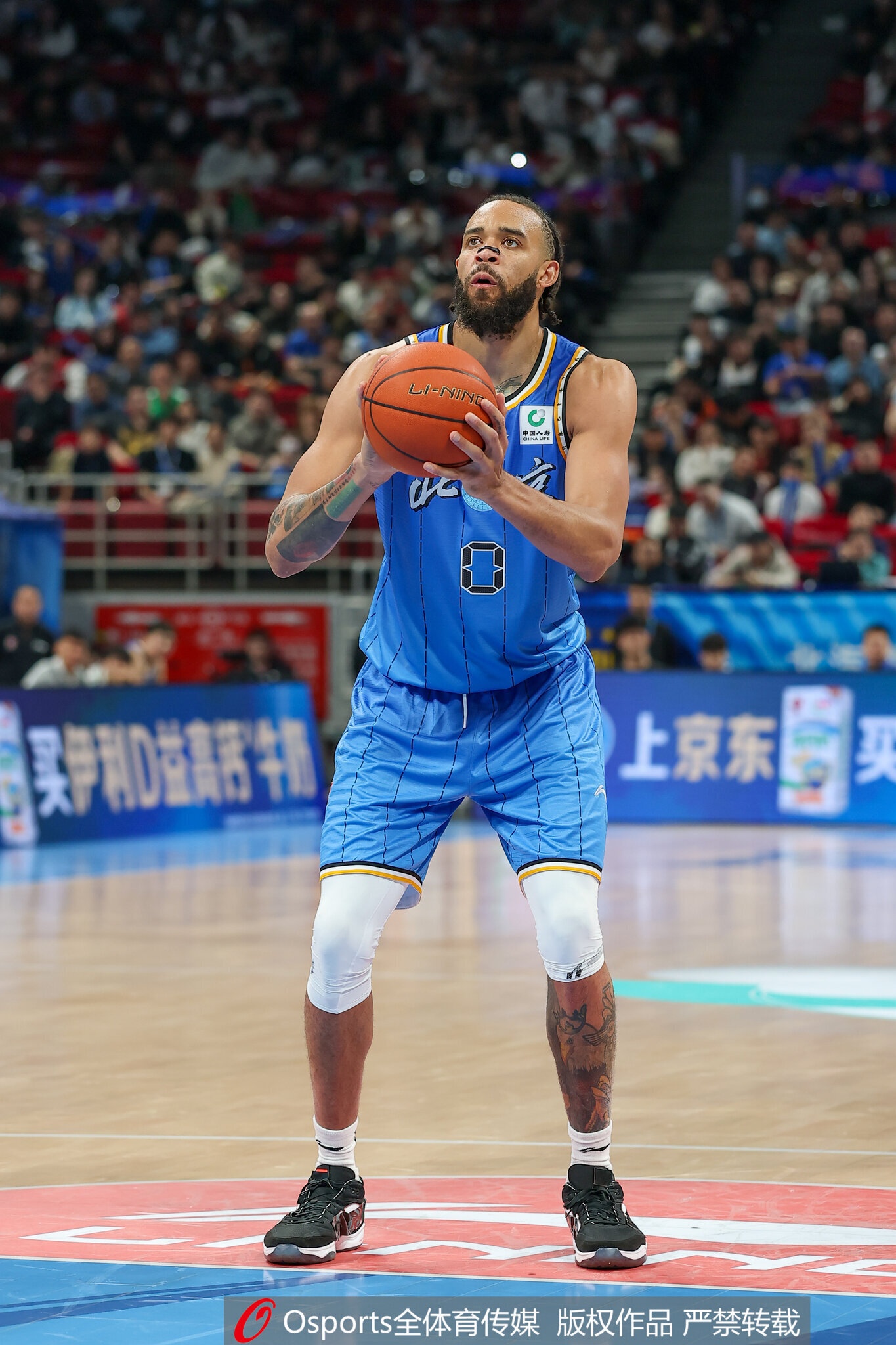 乐鱼-6投0中&amp;走步违例！郭艾伦打趣：今晚是属于麦基之夜 悲伤之夜